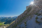 arvieux en contrebas depuis sentier clot la cime