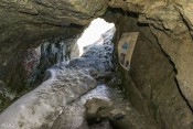 Sortie sur l'Italie depuis l'intérieur du Tunnel de la Traversette