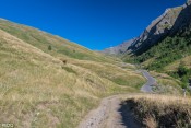 depart pour rouchas frach vue sur route col agnel