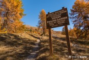 GR58 panneau philippe lamour sentier estronques ceillac