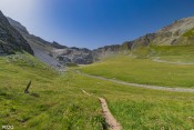 la plateau de clausis avec le col qui se devine