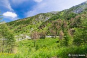 la roche ecroulee est en vue