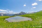 lac maranuit face montagne de chalve