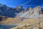 Le lac Sainte Anne et sa croix