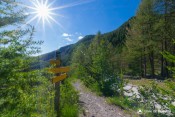 panneau pied de la garduere sous soleil