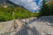 pont traversee rif bel devant ruines basse rua