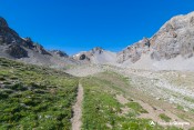 remontee vers col houerts pelouse verte