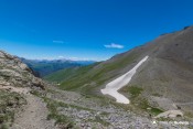 sentier lac 9 couleurs vue sur col de serenne