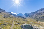 sur le sentier porcieroles vue mont viso
