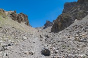 vallon selette ascension ligne droite sentier col houerts
