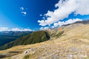vue globale vallon lombard depuis cretes serre aigle