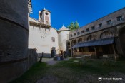 vue place donjon puit