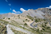 vue sur lacets izoard depuis sentier